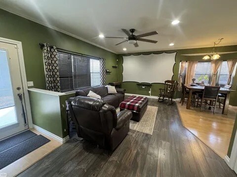 Foto del edificio - 9399 Oakdale St