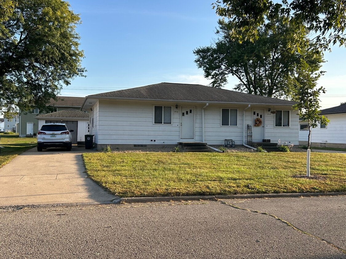 Foto principal - 1516 Starview Dr