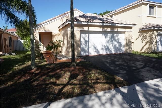 Foto principal - 1612 Salerno Cir