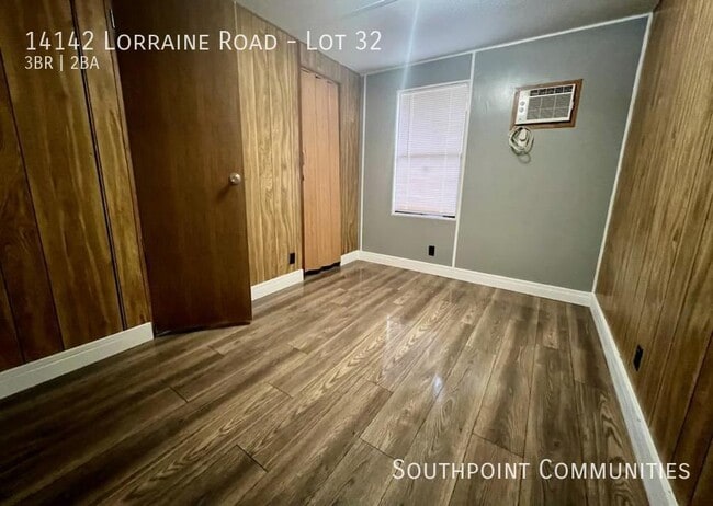 Building Photo - 14142 Lorraine Rd