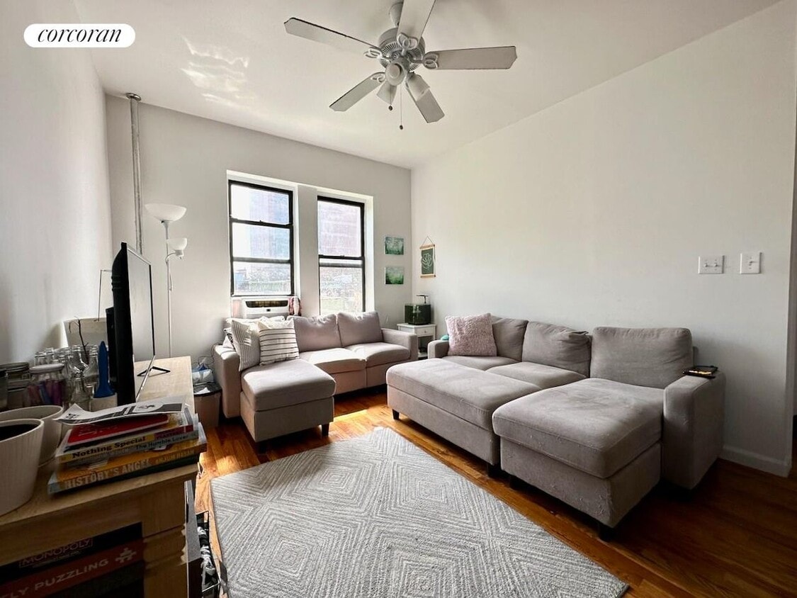 Primary Photo - 40 W 127th St