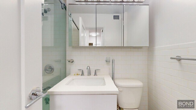 Foto del edificio - 165 E 35th St