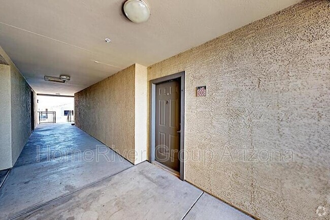 Building Photo - 5401 E Van Buren St