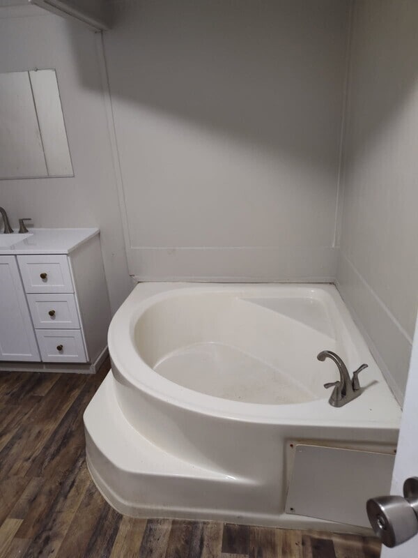 Building Photo - 508 S 7th St