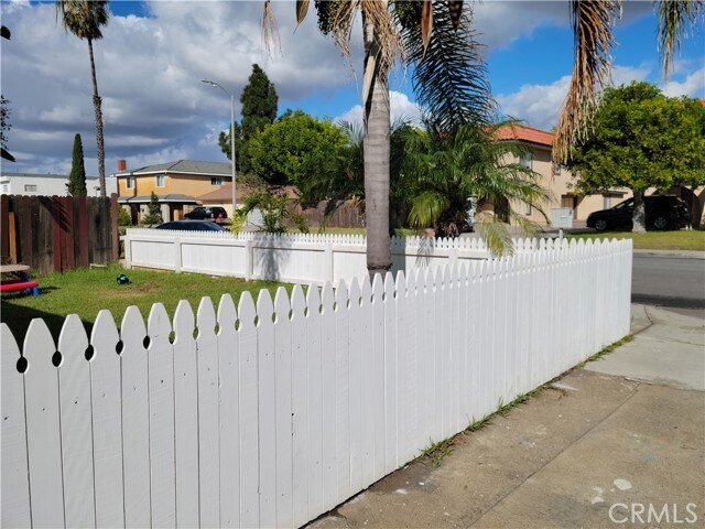 Building Photo - 7912 Glencoe Drive
