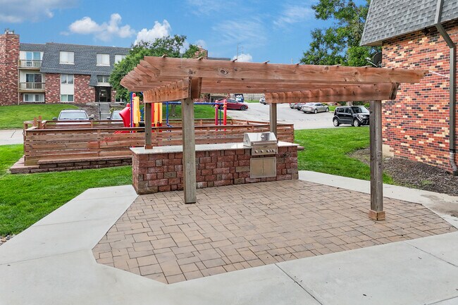 Grilling Station - Wildewood Commons