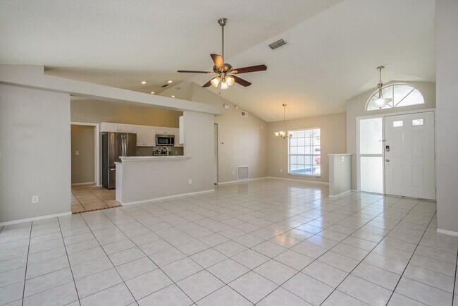 Foto del edificio - 1078 Providence Ln