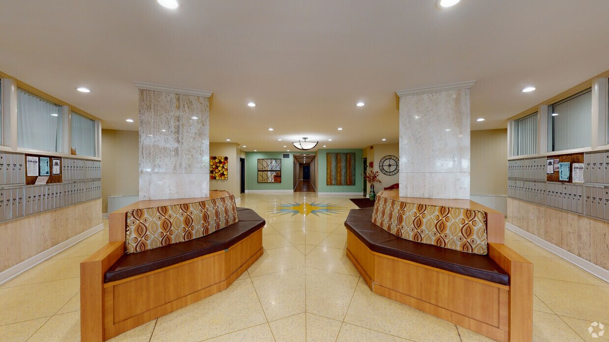 Photo - Summit Hills Apartments