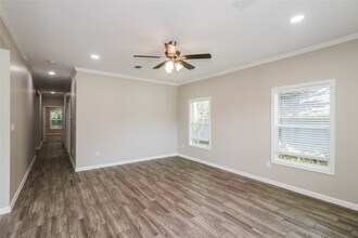 Building Photo - 774 Dillard St