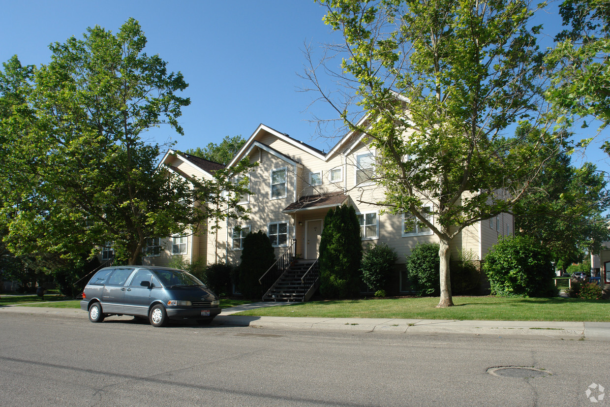 Foto del edificio - Davis Park Apartments