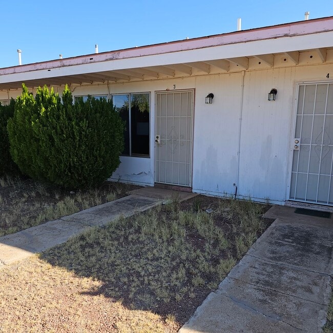Building Photo - Studio Apartment in Pearce, AZ