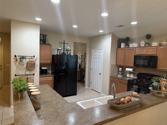 Foto del edificio - 4714 Woodspring Glen Ln