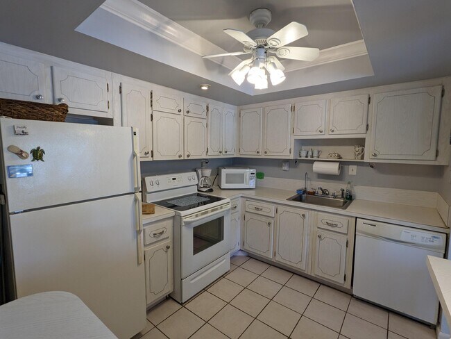 Building Photo - 5550 N Ocean Blvd