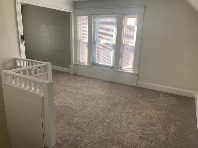 Foto del edificio - 198 Charlotte Street, Unit 198-3