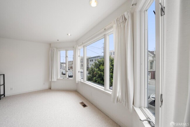 Foto del edificio - 328 2nd Ave