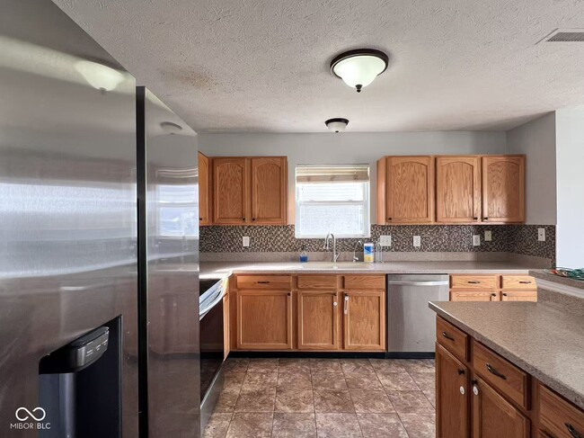 Building Photo - 1288 Constitution Dr