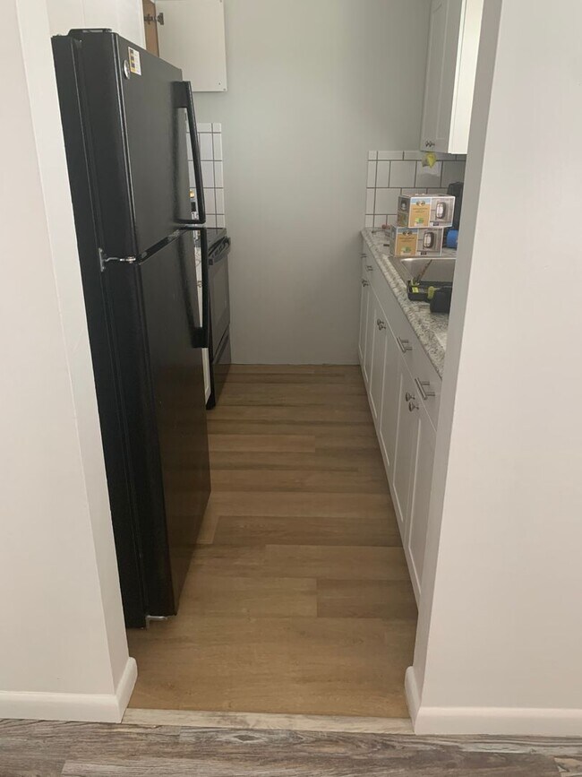 Building Photo - Vero Beach 2 Bedroom 1 Bath