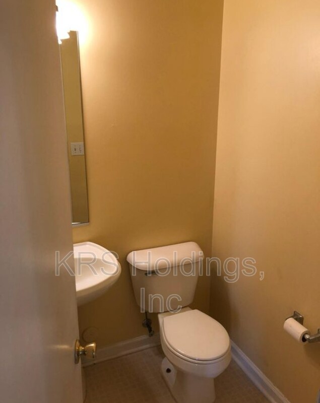 Building Photo - 9 Camellia Ln
