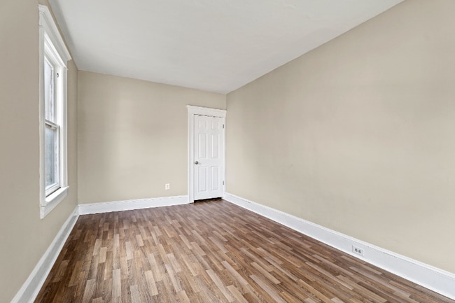 Building Photo - 117 Susquehanna Ave