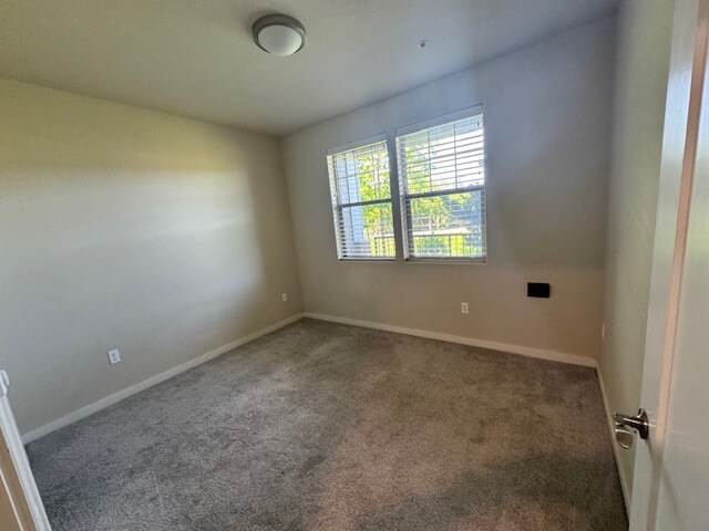 Foto del edificio - 16401 NW Chadwick Way