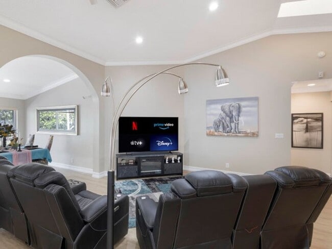 Building Photo - 9734 Harbour Lake Cir