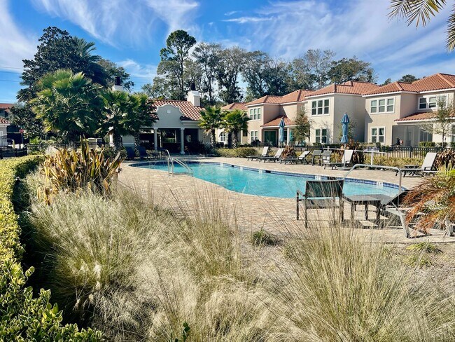 Foto del edificio - 96124 Roddenberry Way