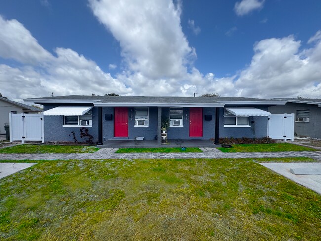 Foto del edificio - 128 NW 13th Ave