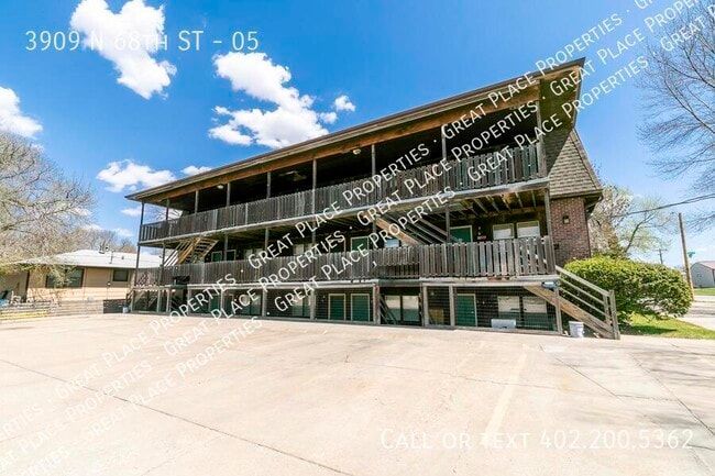 Building Photo - 3909 N 68th St