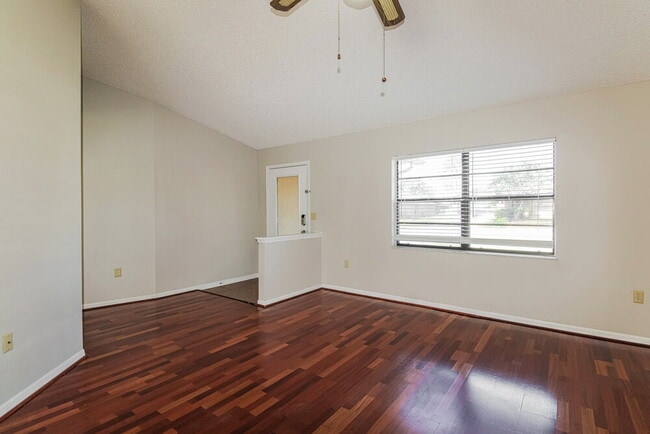 Building Photo - 11479 Cavern Rd