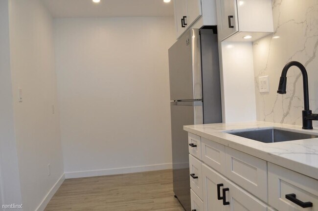 Building Photo - 1 br, 1 bath Apartment - 732 Ventura Place 10