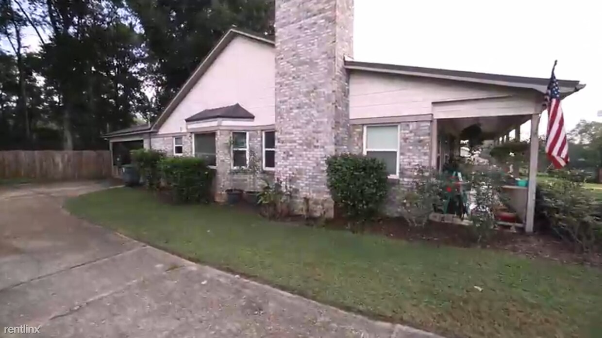 Primary Photo - 111 Westfield Rd