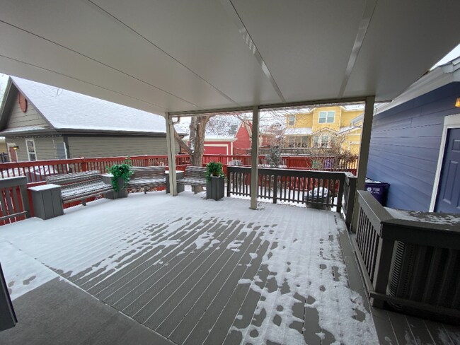 Building Photo - Available September! Beautiful and Spacious Home in Central Park!