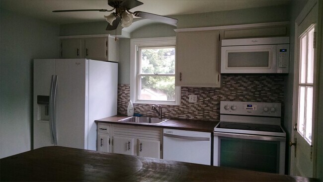 Foto del edificio - 1217 Overbrook Rd
