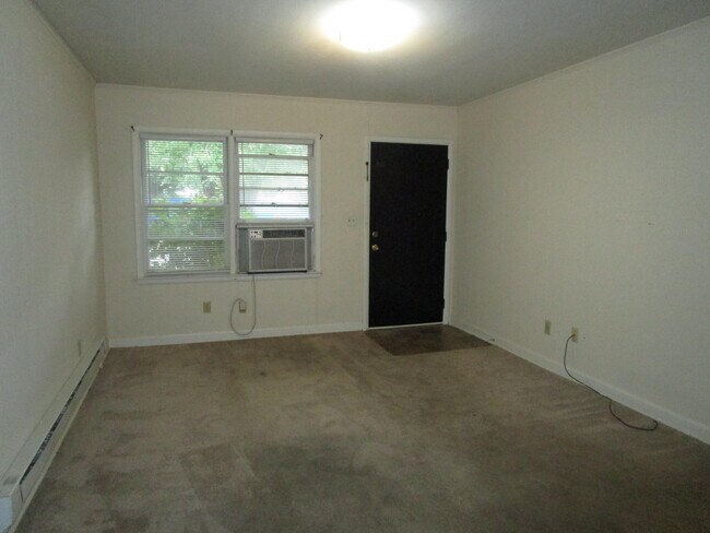 Foto del edificio - 211 W Hampton Ave