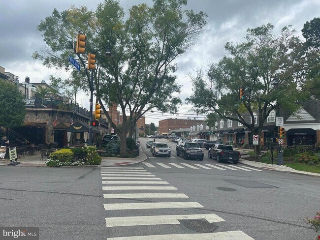 Foto del edificio - 412 N Wayne Ave