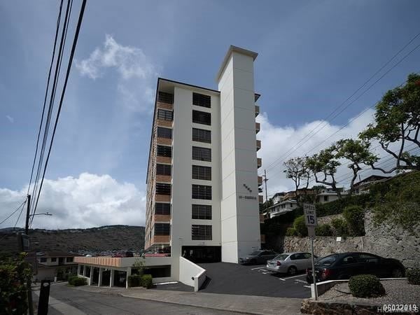 Building Photo - 3350 Sierra Dr