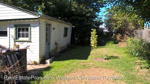 Building Photo - 167 Fairlawn Ave
