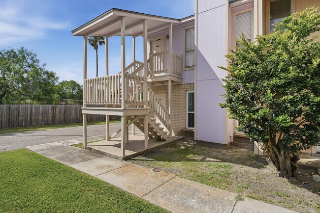 Building Photo - 6702 Everhart Rd