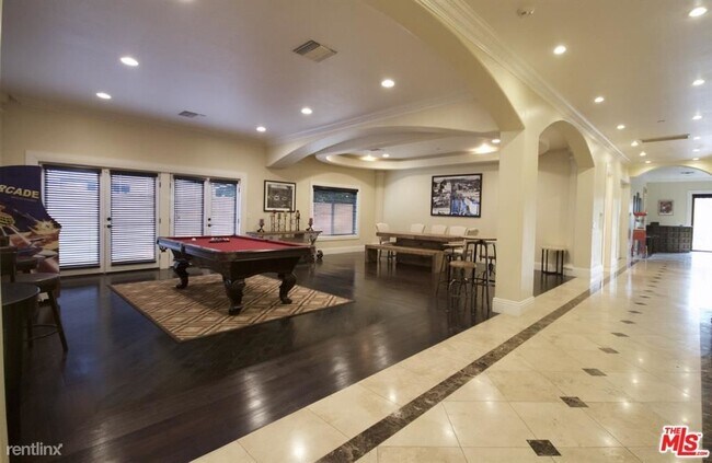 Foto del edificio - 3 br, 2.5 bath House - 5931 Rhodes Ave