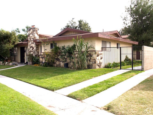 Primary Photo - 11732 Stuart Dr