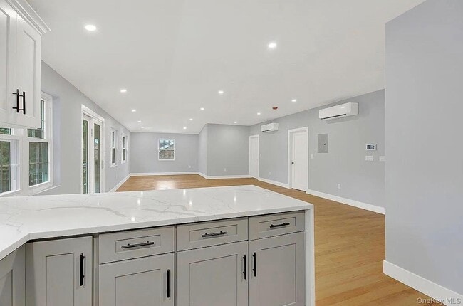 Building Photo - 110-41 172nd St