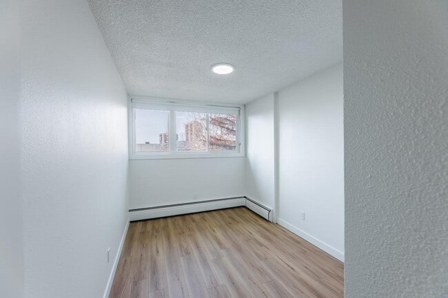 Building Photo - Wyldewood Estates