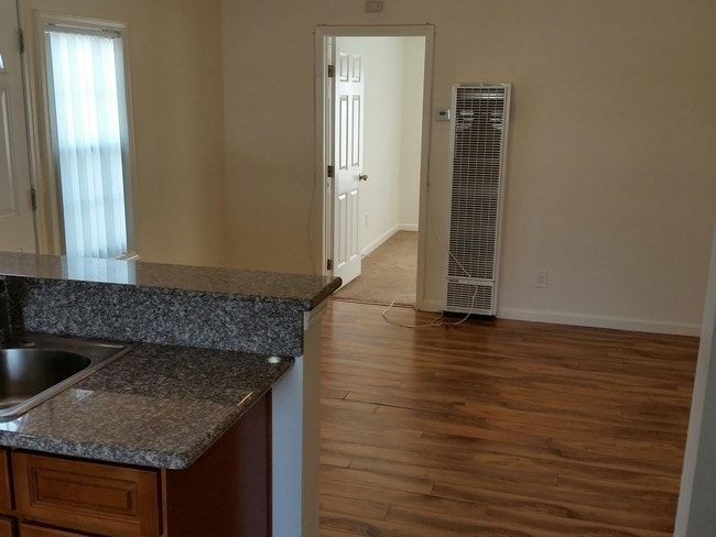 Building Photo - 6141 Marbrisa Ave