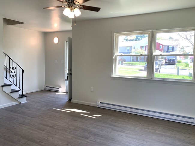 Building Photo - Newly renovated, affordable, 3 bed/1 bath ...