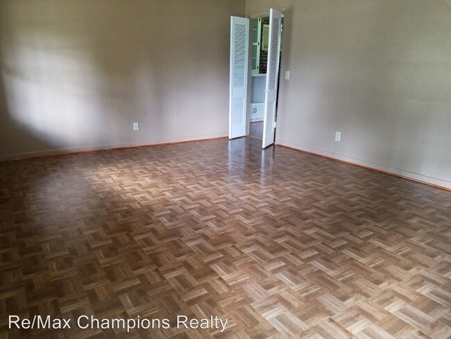 Building Photo - 4 br, 2 bath House - 2428 Rice St