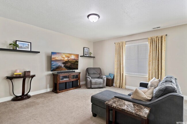 Building Photo - 13368 S Bridle Villa Dr