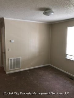 Foto del edificio - 3002 Merry Oaks Dr NW