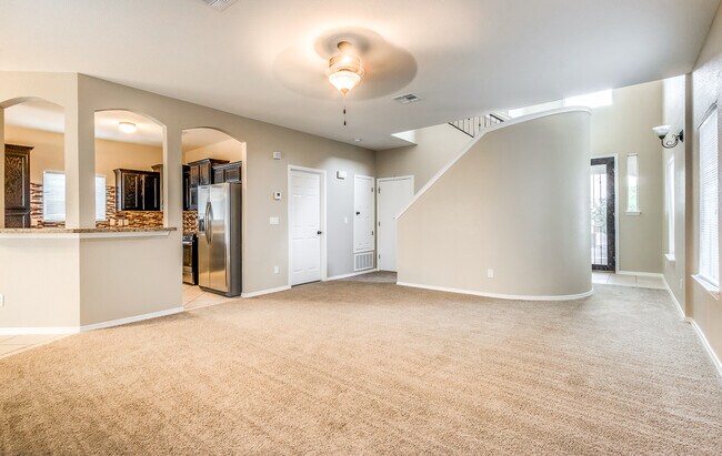 Foto del edificio - Gorgeous 4 Bedroom Home In Horizon with Re...