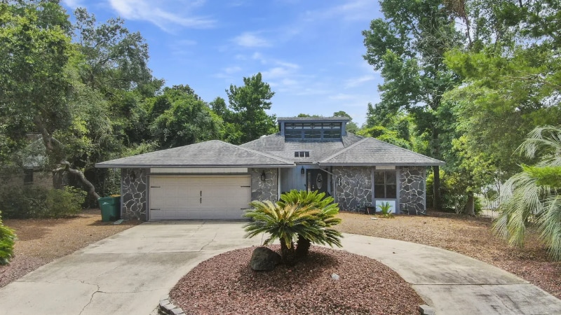 Primary Photo - 306 Curacao Way