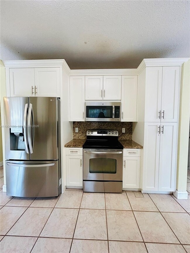 Building Photo - 21523 SW 90th Ave